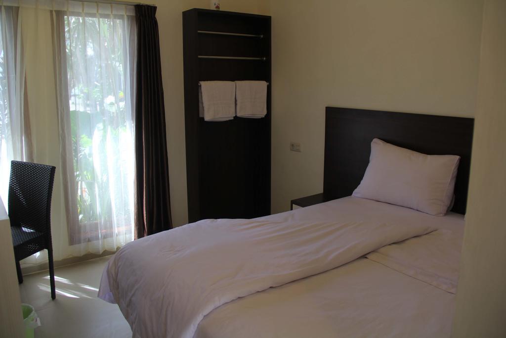 Kampoeng Nelayan Hotel Палу Екстер'єр фото