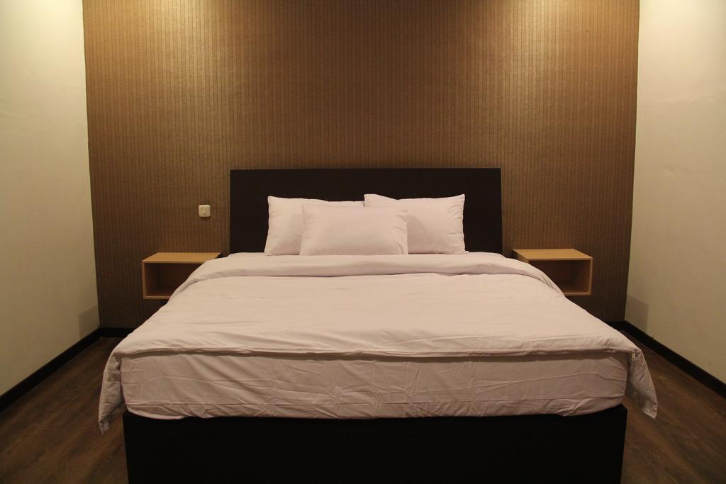Kampoeng Nelayan Hotel Палу Екстер'єр фото