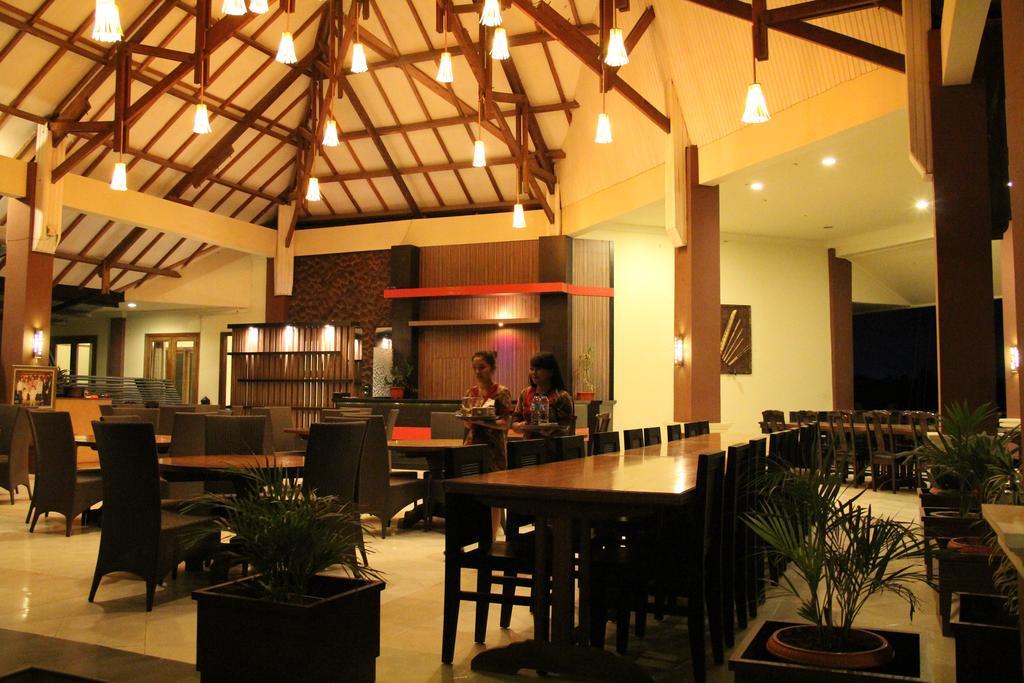 Kampoeng Nelayan Hotel Палу Екстер'єр фото